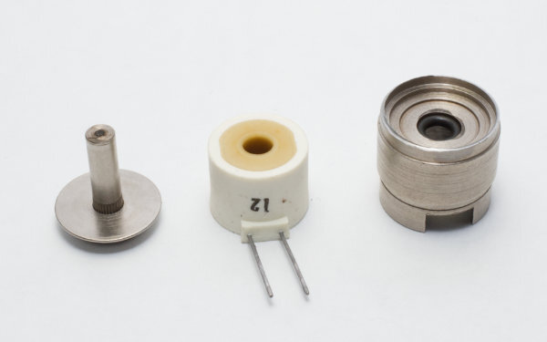 電磁弁分解写真5